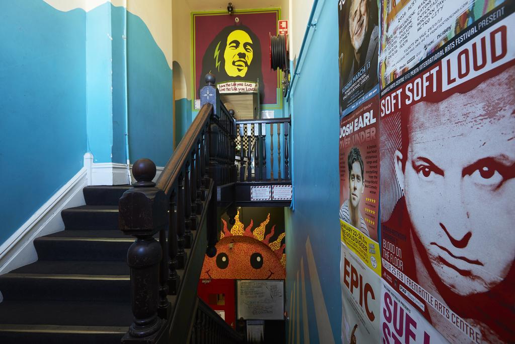 Old Fire Station Backpackers Hostel Perth Exterior foto